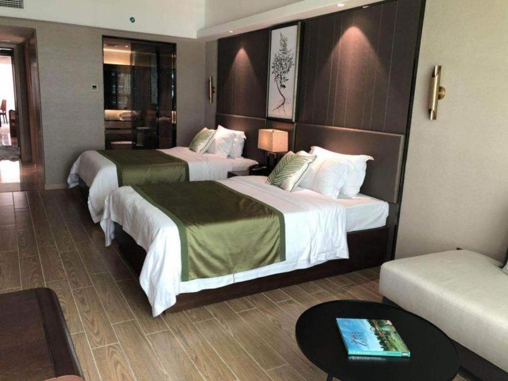 New Pearl River Hotel Canton Esterno foto