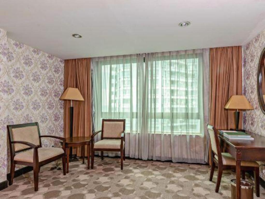 New Pearl River Hotel Canton Esterno foto