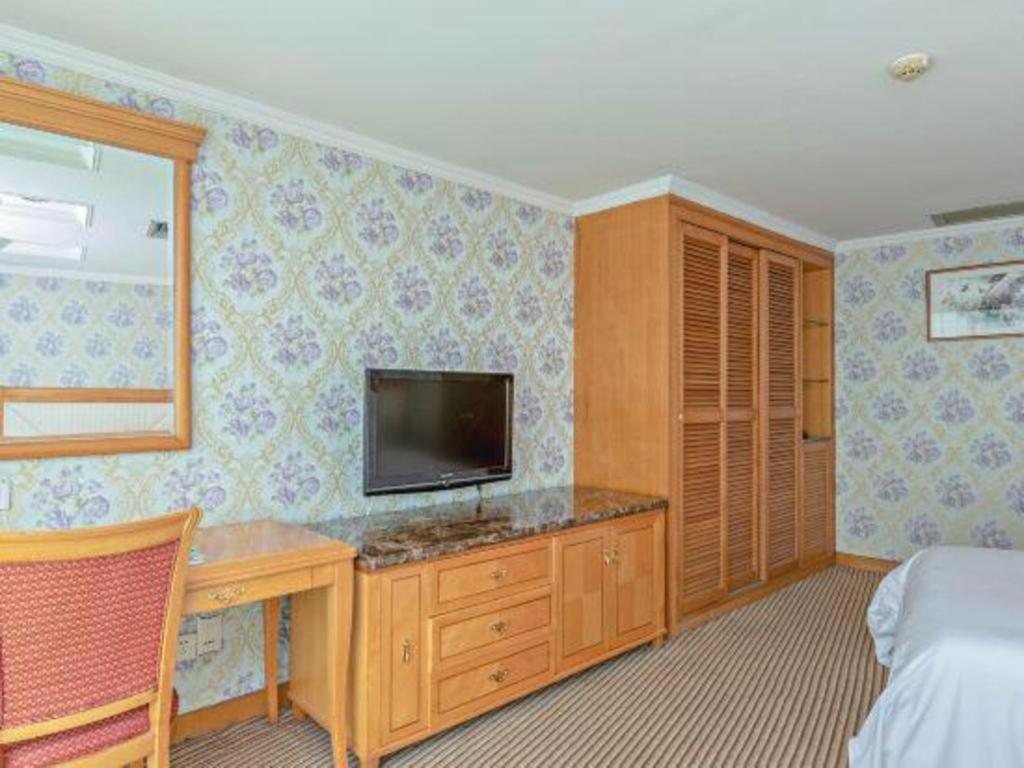 New Pearl River Hotel Canton Esterno foto