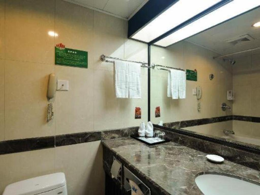 New Pearl River Hotel Canton Esterno foto